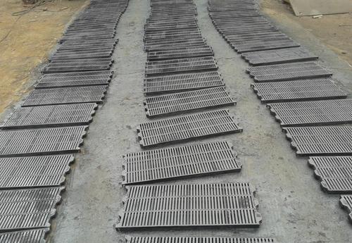 ����©���